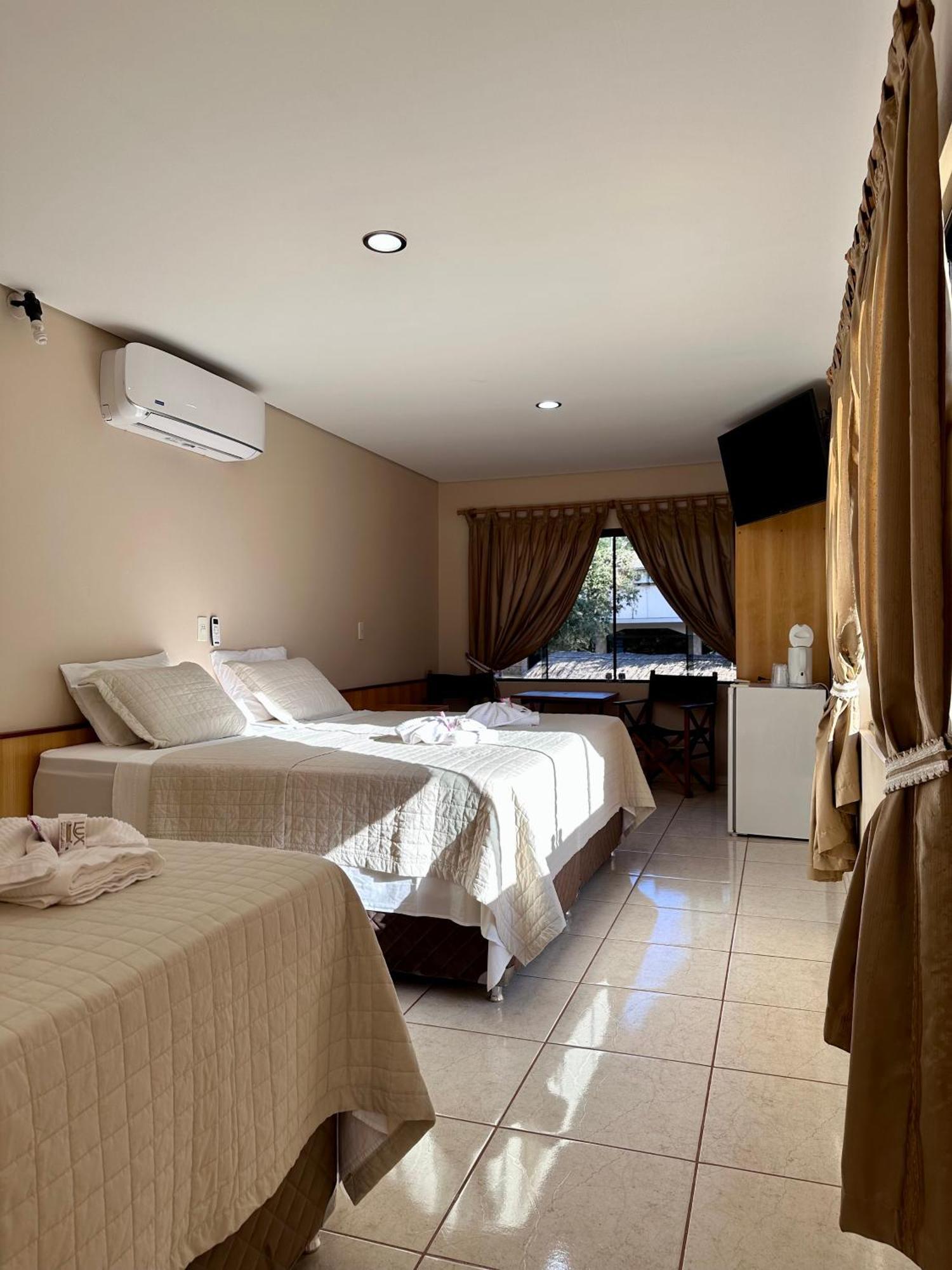 Parque Hotel Manantial Hohenau Luaran gambar