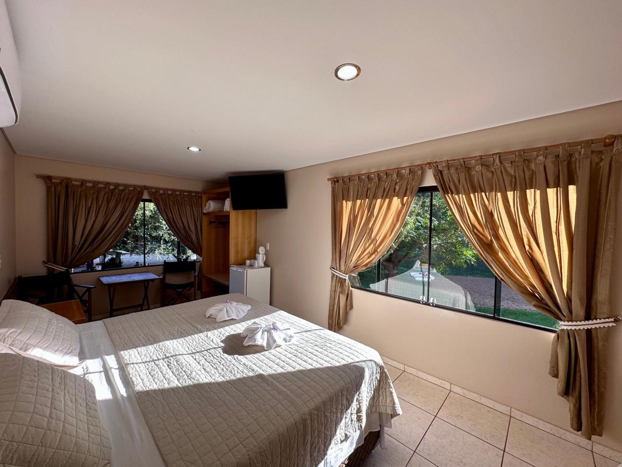 Parque Hotel Manantial Hohenau Luaran gambar