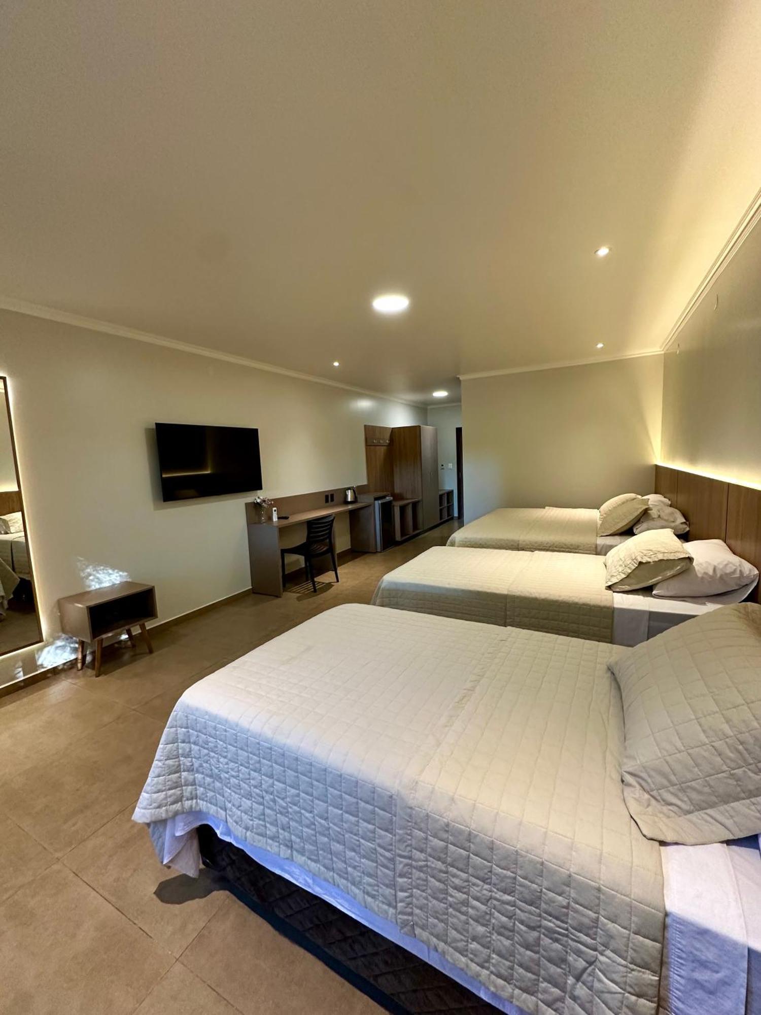 Parque Hotel Manantial Hohenau Luaran gambar